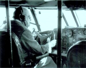 1940 Churchill piloting plane to Bermuda
