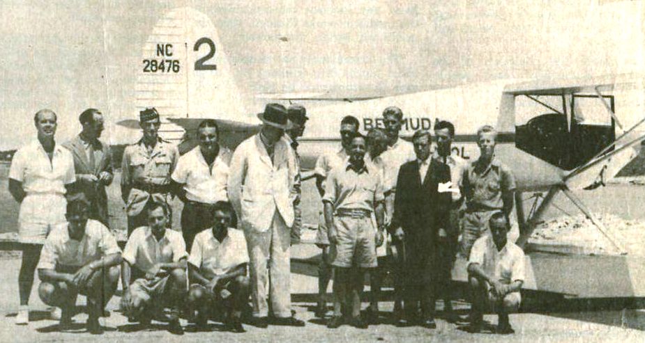 Duke of Windsor with Bermuda Flying School aircraft